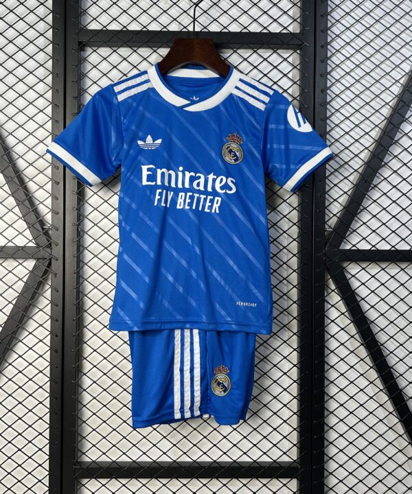 Conjunto Niño Real Madrid 2025/26