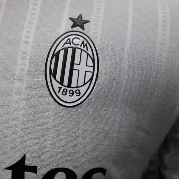AC Milan 2024/25 PLAYER VERSION - Imagen 3