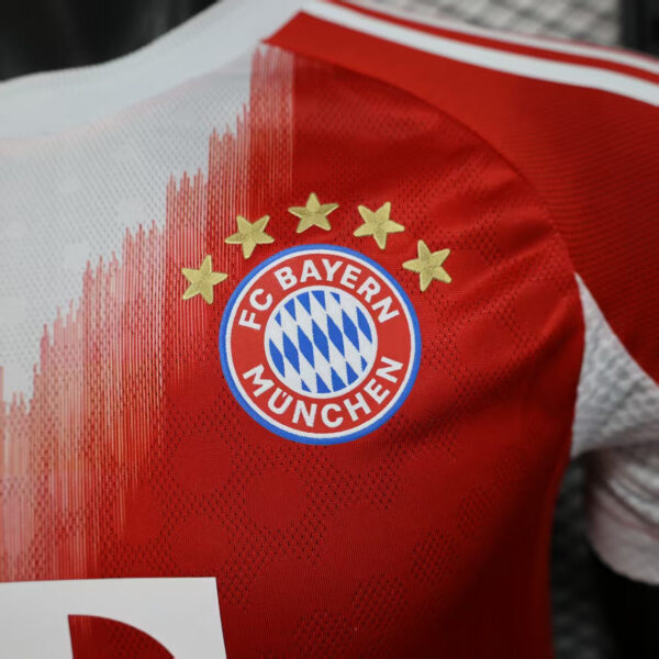 Bayern Munich 2025/26 PLAYER VERSION - Imagen 3