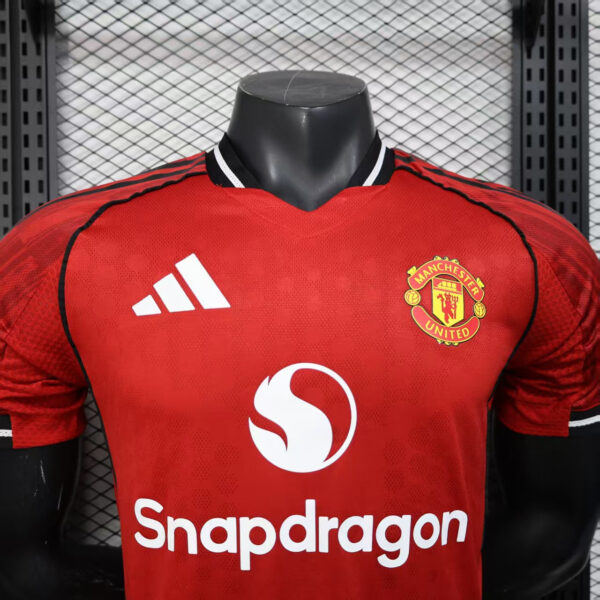 Manchester United 2025/26 PLAYER VERSION - Imagen 2