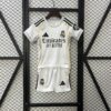 Conjunto Niño Real Madrid 2025/26