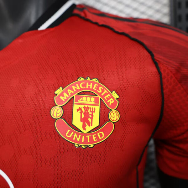 Manchester United 2025/26 PLAYER VERSION - Imagen 3