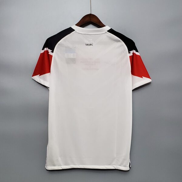 RETRO Manchester United 2010/11 - Imagen 2