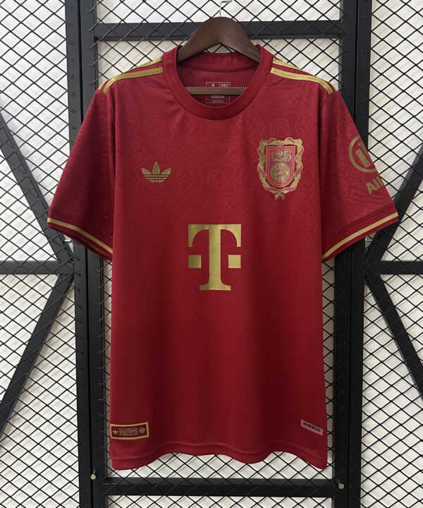 Bayern Munich 2024/25 (125 aniversario)