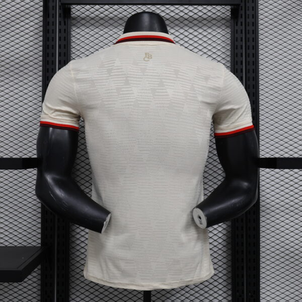 Bayern Munich 2024/25 PLAYER VERSION - Imagen 2