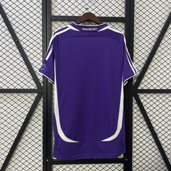 RETRO Real Madrid 2006/07 - Imagen 2