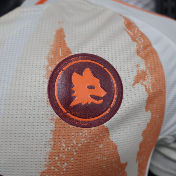 AS Roma 2024/25 PLAYER VERSION - Imagen 3