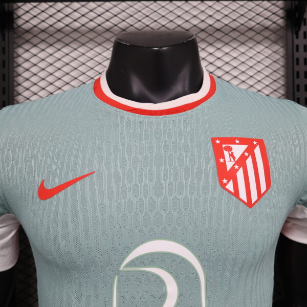 Atlético de Madrid 2024/25 PLAYER VERSION - Imagen 3