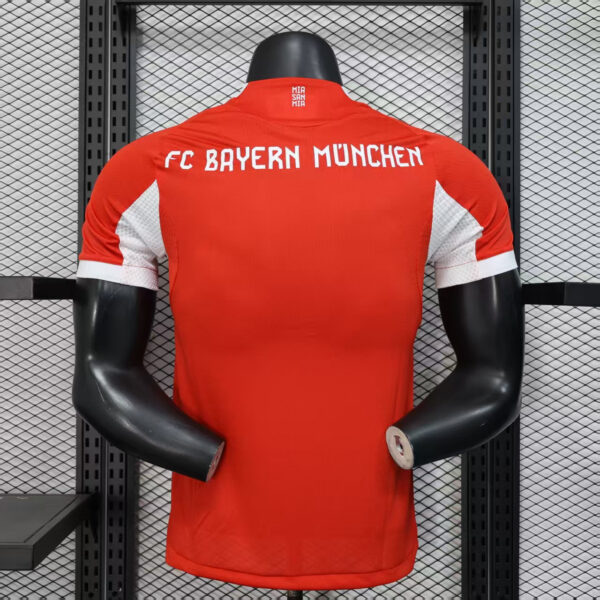 Bayern Munich 2025/26 PLAYER VERSION - Imagen 2