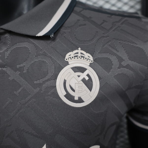 Real Madrid 2024/25 PLAYER VERSION - Imagen 3
