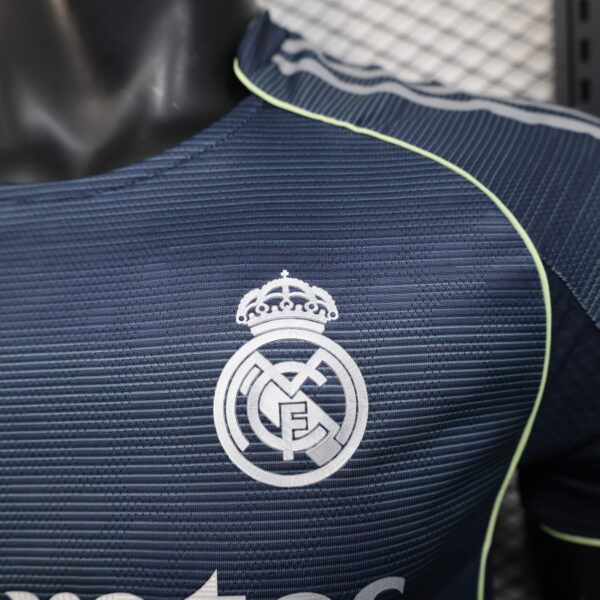 Real Madrid 2025/26 PLAYER VERSION - Imagen 2